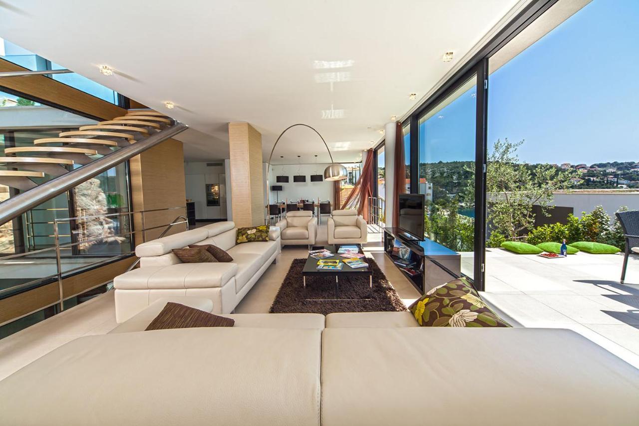 Golden Rays Luxury & Apartment *